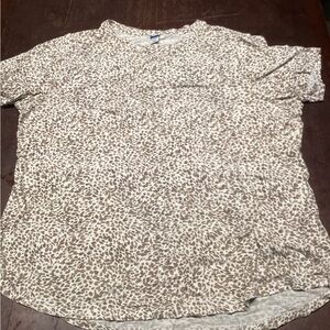 Old Navy Men's White and Brown Patterned Tee